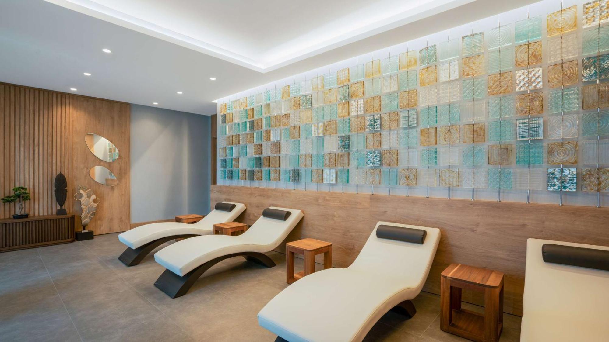 Radisson Hotel Istanbul Merter Bagian luar foto
